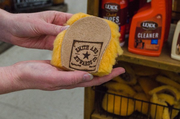 Sheepskin Pad for cleaning Leather